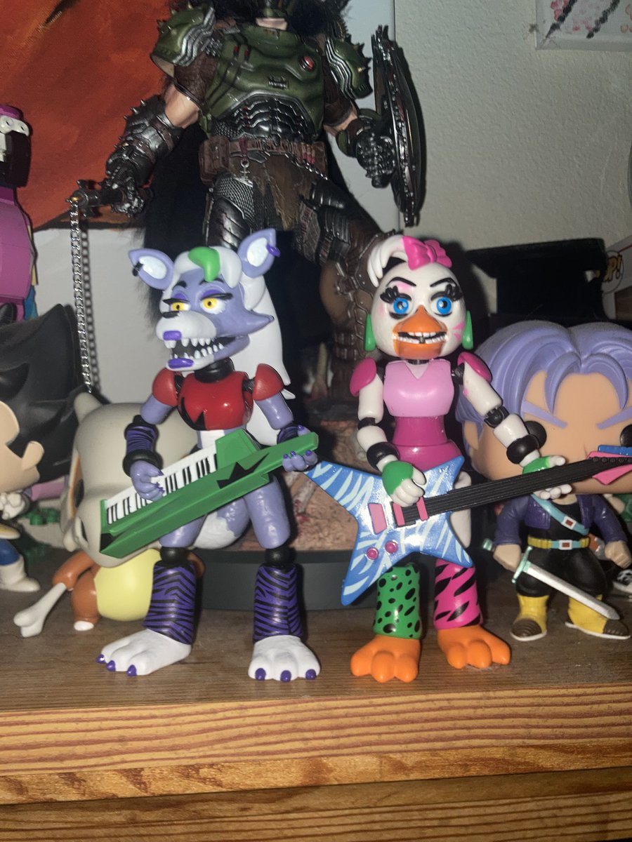 extobots's tweet image. Finally have em both
#roxica #fnaf