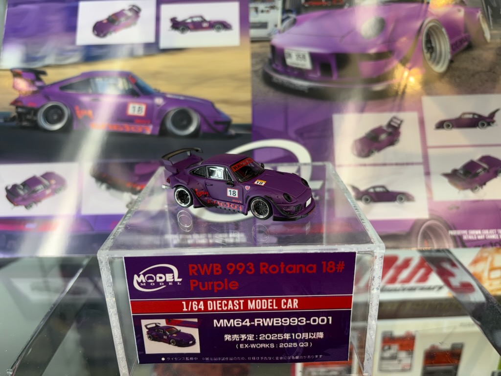 HJ_Minicar's tweet image. スーパーキッズランド本店様にてサンプル展示中！

&amp;lt; MODEL MODEL &amp;gt;
1/64 RWB 993 Rotana 
■発売予定:2025年10月以降

#MODELMODEL #モデルモデル #ミニカー #RWB #RAUHWeltBEGRIFF #RAUHWelt #中井啓 #ラウヴェルトべグリフ #RWB993 #993Rotana #Rotana