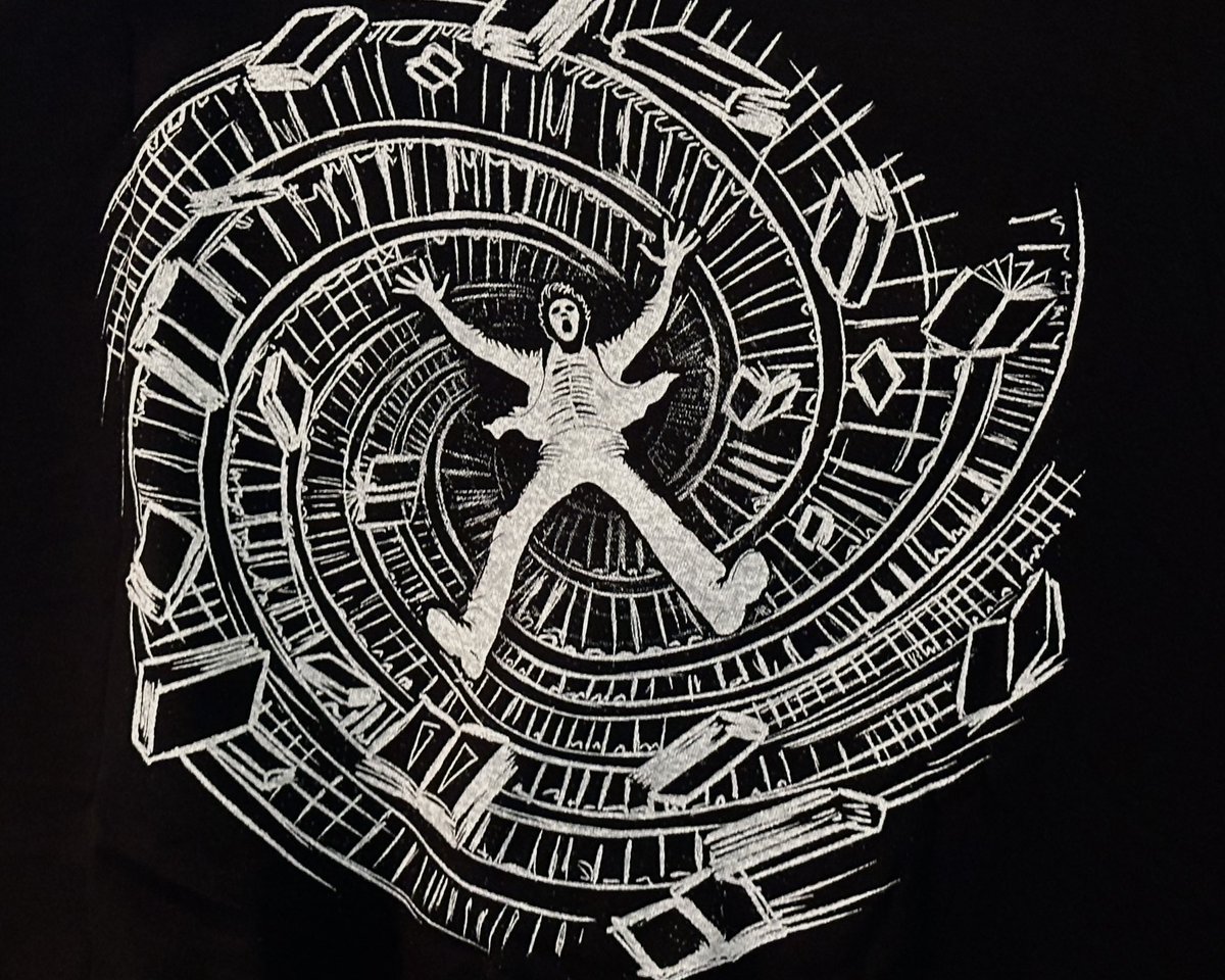 🇺🇸 이런 프린팅이 있는 티도 샀어요
The Last Bookstore 기념품!