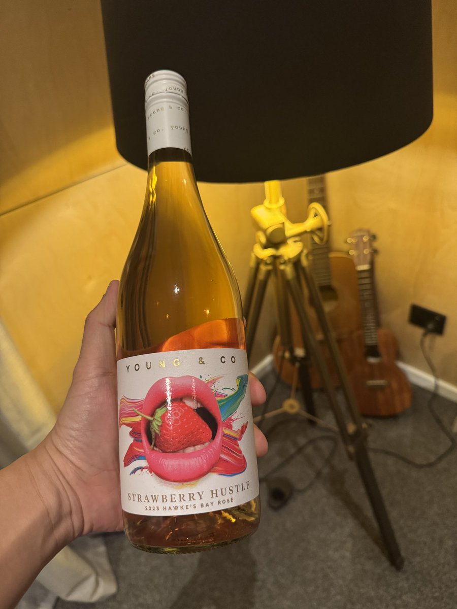 Mari kita cicip di suhu yang dingin ini ✌️