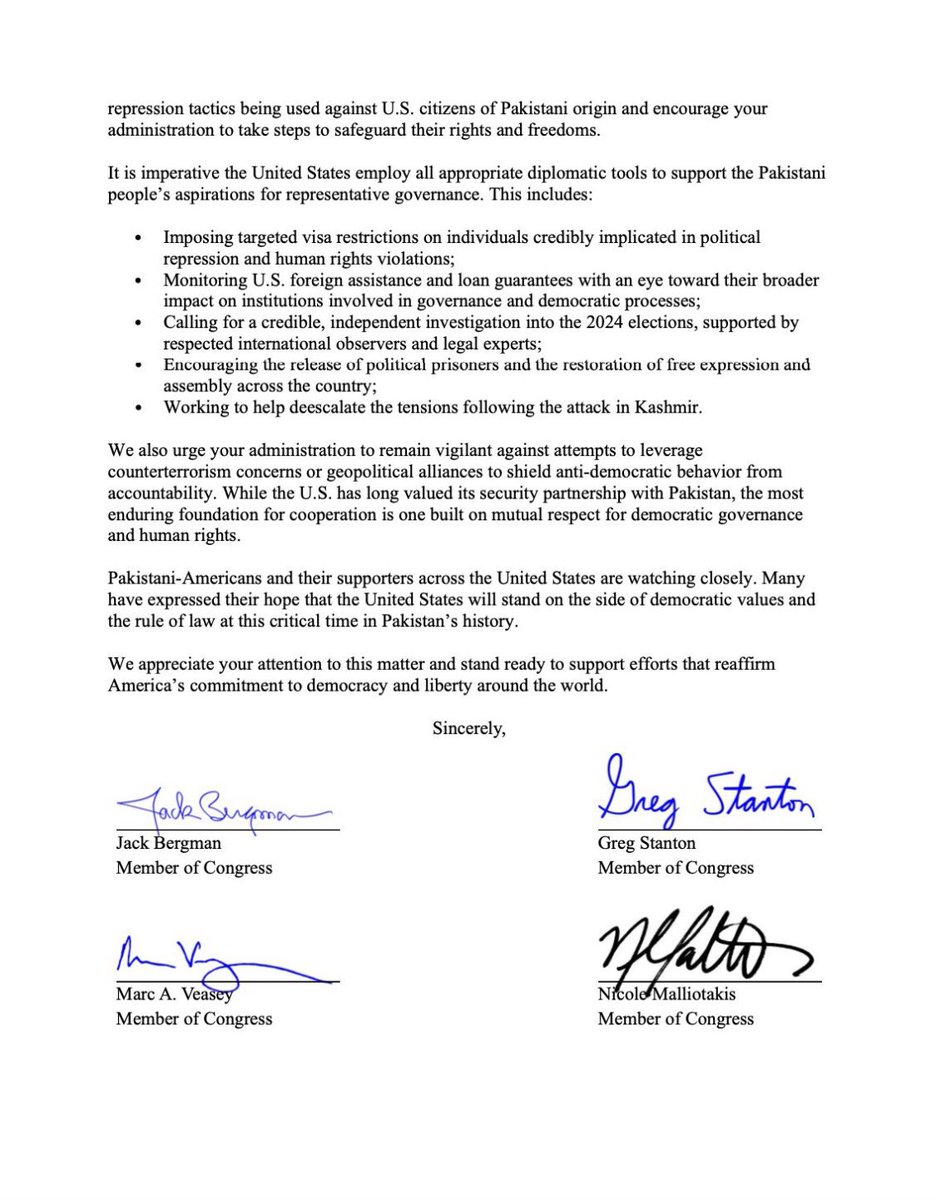 AmeriPak Alliance (@ameripaka) on Twitter photo Mr. President <a href="/POTUS/">President Donald J. Trump</a> <a href="/realDonaldTrump/">Donald J. Trump</a> 🚨Urgent Reminder:
Majority of Pakistani Americans who supported you in the election expect you to stand up for democracy & condemn the criminal regime led by self-proclaimed failed Field Marshal Asim Munir, who meets you today.
You hold in Mr. President <a href="/POTUS/">President Donald J. Trump</a> <a href="/realDonaldTrump/">Donald J. Trump</a> 🚨Urgent Reminder:
Majority of Pakistani Americans who supported you in the election expect you to stand up for democracy & condemn the criminal regime led by self-proclaimed failed Field Marshal Asim Munir, who meets you today.
You hold in