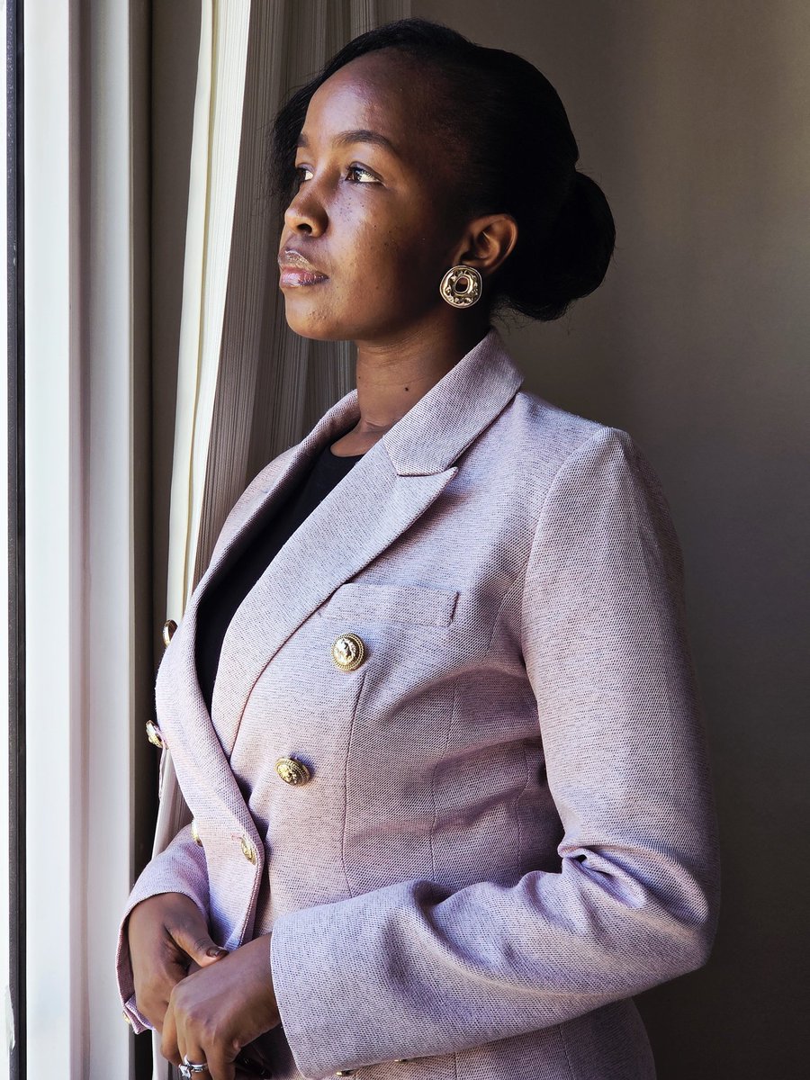 I am 30!!
Thank you God for the precious gift of a new year, a new decade. 
My foundation, 
My protection, 
My atmosphere, 
My sweet perfume, 
In you I live, 
And have my being,
Jesus, my all in all.