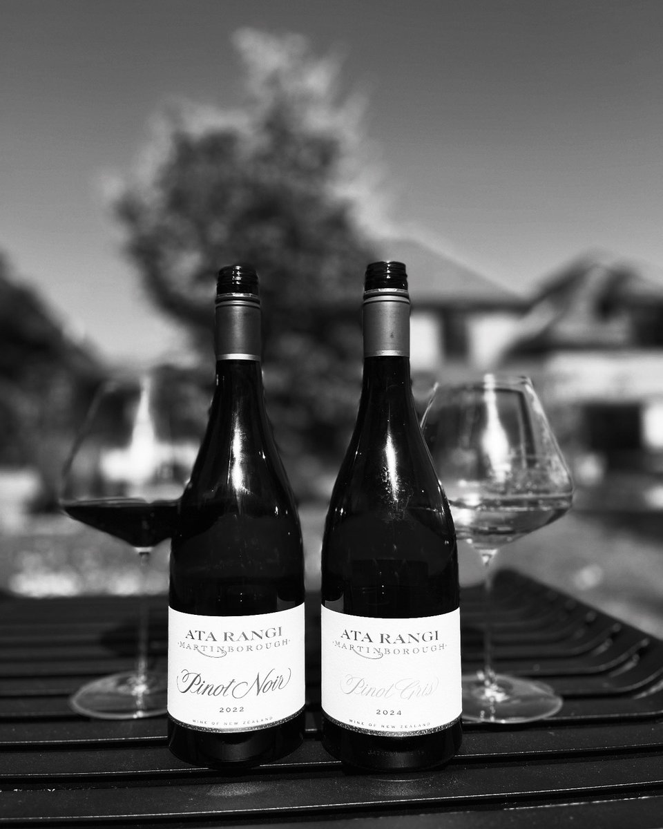 Sometimes, when circumstances dictate, a return to nature is in order 🌞🌱🍷🤣 Particularly when the natural feel comes through so strong in the wines you’re tasting 😋 Love love love these Ata Rangi new releases…