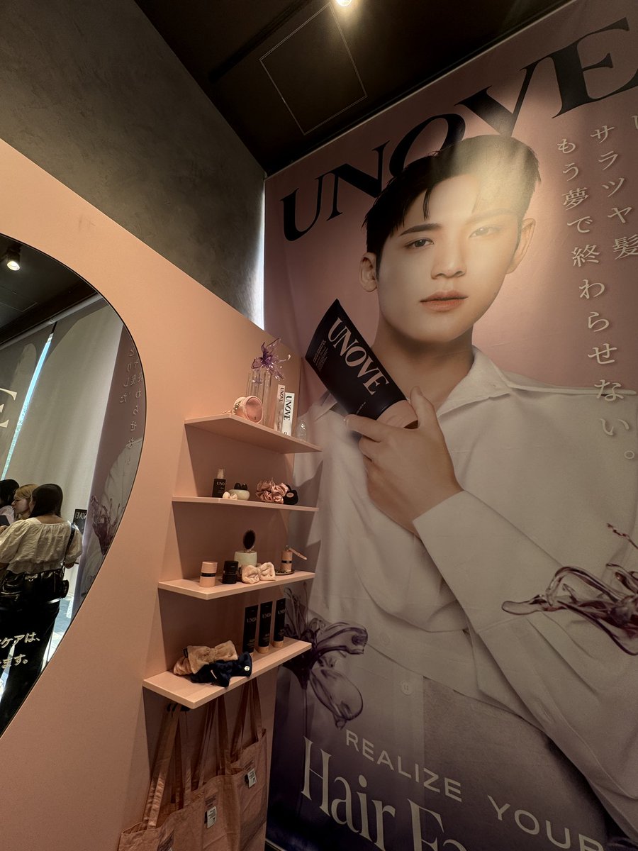 giantmaltese's tweet photo. UNOVE HARAJUKU POP UP STORE 💓
#UNOVE #アノブ　#Hairfantasy https://t.co/dYZ4HxS8lQ