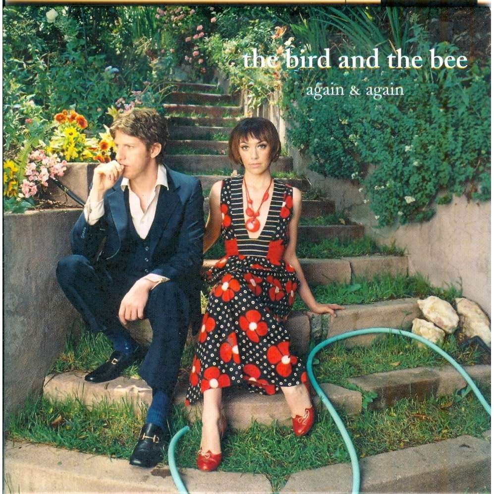 If you dream of being a sophisticated atlantic aristocrat/artist, you should be listening to the bird and the bee. It's music for cocktails in a classy, offbeat lounge. Music for kino. Music for a tryst with a poet. A good starting point: youtube.com/watch?v=TMy6X5…