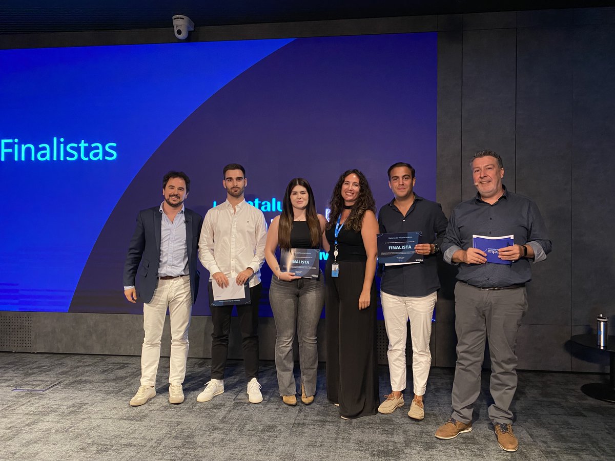 Semifinal IV edición de Santalucía Impulsa #Universidades. 🎓

7 equipos participantes y 3 ganadores que pasaron a la final.

🔹 <a href="/urjc/">URJC</a> Tech&amp;Care
🔹 <a href="/_usj_/">Universidad San Jorge</a> Revive y Cuida2
🔹 <a href="/UCOMILLAS/">Universidad Pontificia Comillas</a> Pilloo, Impulsa Finance y Refamily
🔹 <a href="/ESIC_University/">ESIC</a> Zenda

🏆 Revive, Tech&amp;Care y Cuida2