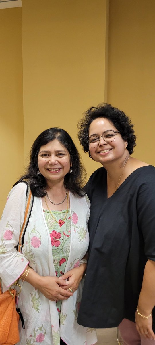 shrabanibasu_'s tweet image. With the fabulous #InternationalBookerPrize winners, Banu Mushtaq, author of Heart Lamp, and Deepa Bhasthi, her wonderful translator, at an interaction last evening at Kings College London. First Booker prize for a work in #Kannada language. Incredible work.@KingsIndiaInst