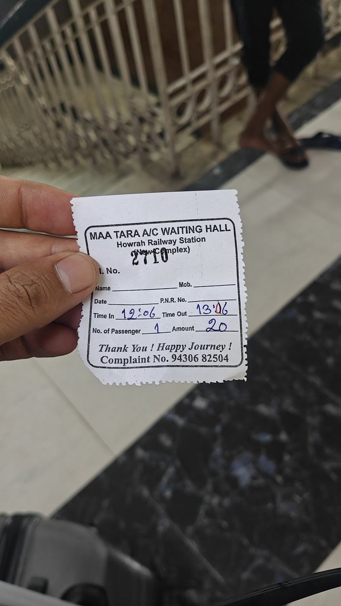 gulshancool_'s tweet photo. 70 mins instead of 60 mins and looting the innocent passengers. Kindly look into this serious issue and penalise the vendor accordingly. Attaching the overcharged bill for reference. @RailwaySeva @RailMadad https://t.co/Tlub8WQe5i