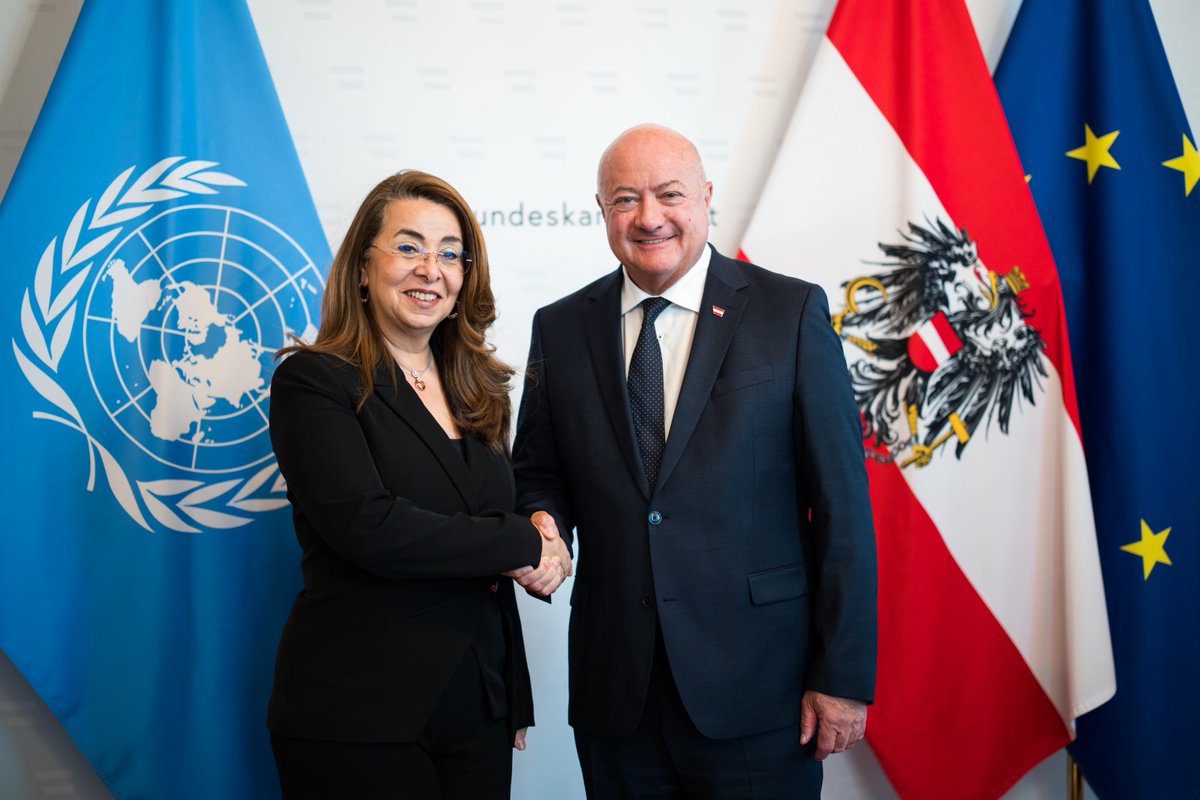 GhadaFathiWaly's tweet image. It was a real pleasure to meet Austrian Chancellor @_CStocker.
As our host country, Austria has been a reliable & valued partner of the @UN for decades, and Vienna offers a unique space for diplomacy and dialogue.
Grateful for the warm hospitality and our ongoing collaboration.