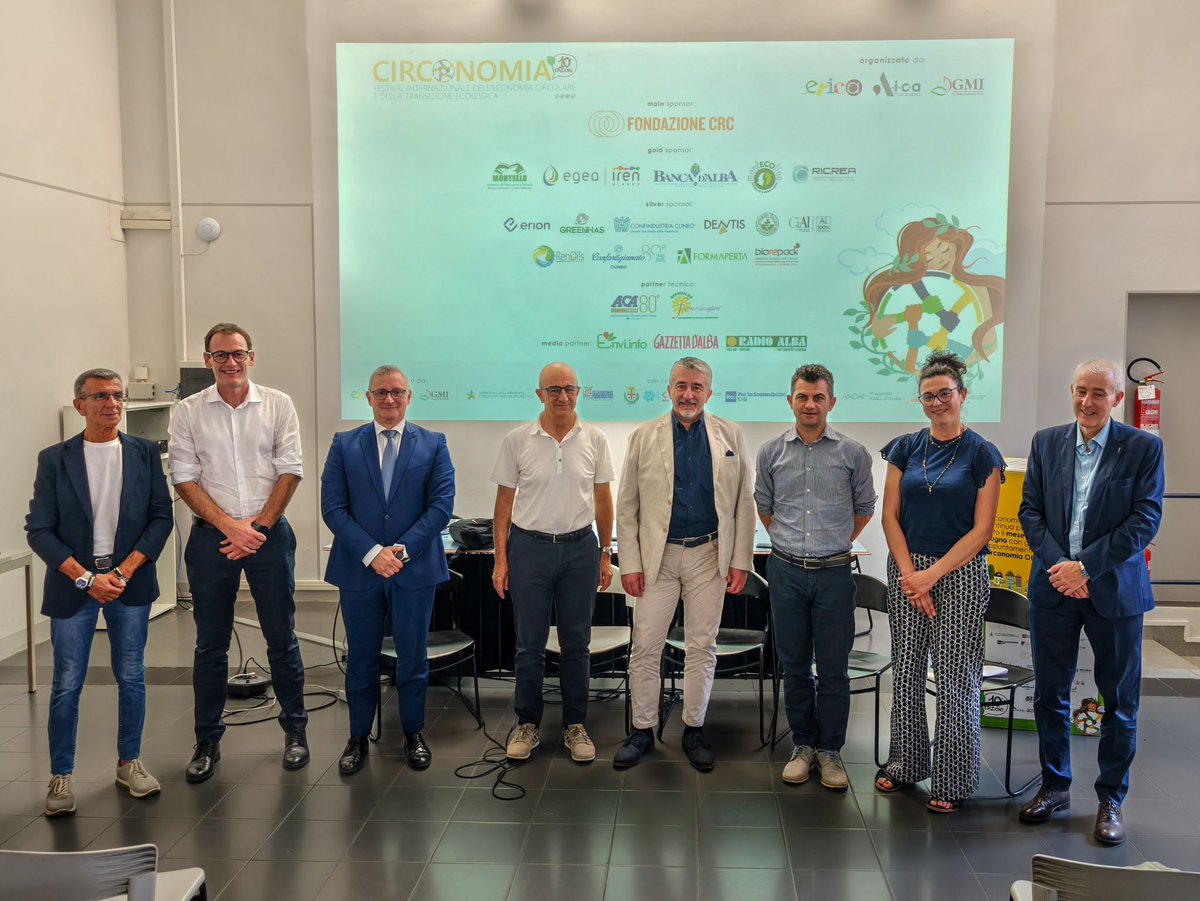 🌱 Lunedì 16 giugno, il primo evento del festival itinerante dopo il successo di Alba. A Circonomia OFF esperti e istituzioni dialogano sulla #mobilità del #futuro. 

𝗠𝗼𝗯𝗶𝗹𝗶𝘁𝗮̀: 𝗱𝗮𝗹𝗹’𝗶𝗱𝗿𝗼𝗴𝗲𝗻𝗼 𝗮𝗹𝗹’𝗲𝗹𝗲𝘁𝘁𝗿𝗶𝗰𝗼, 𝗽𝗮𝘀𝘀𝗮𝗻𝗱𝗼 𝗽𝗲𝗿 𝗶 𝗣𝗨𝗠𝗦