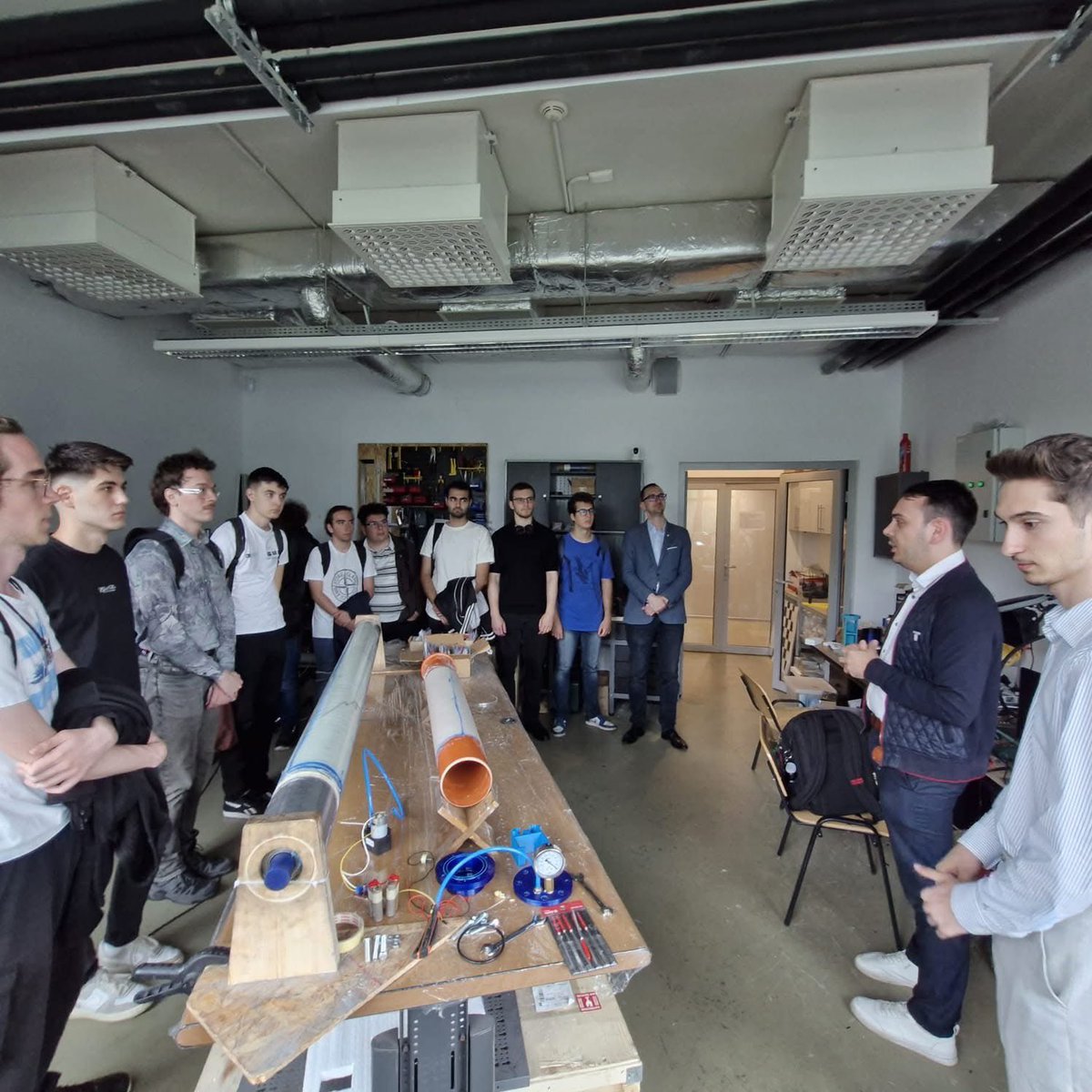 upbcampus's tweet image. #upbcampus Honored to host top math students led by Prof. Alexandru Negrescu ! They explored applications of math in #AI, #spacesystems, #nanotech, #energy & #smartnetworks in our advanced labs! Such initiatives empower students with skills and drive to solve future challenges.