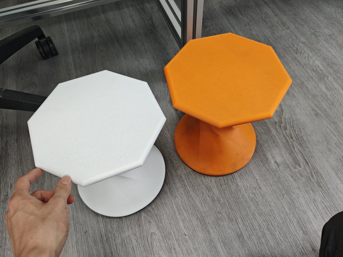 You know what, they make "benchies" at <a href="/phaetus3D/">Phaetus3D</a> !!!