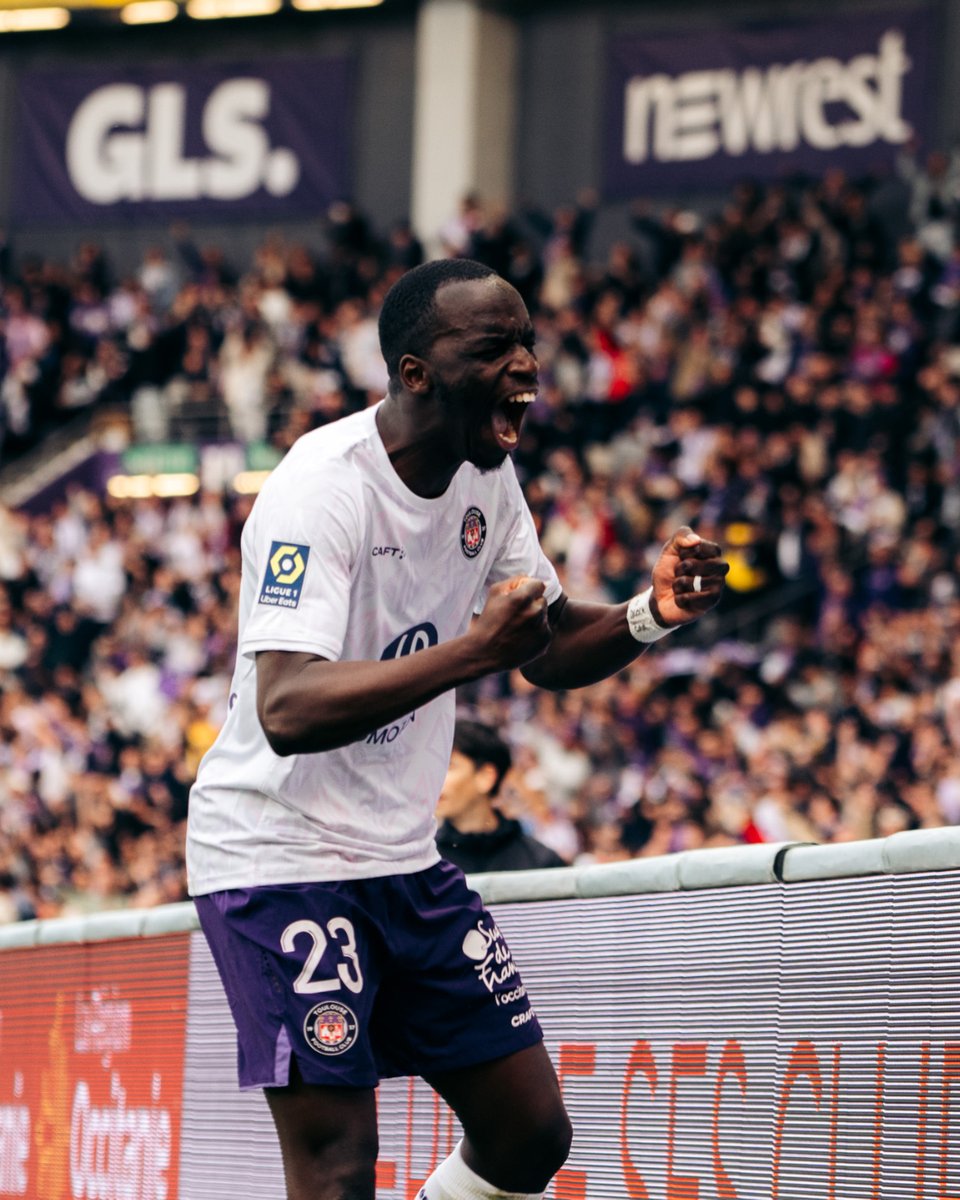 Toulouse FC (@toulousefc) on Twitter photo On attaque la journée avec une recommandation : le dernier 2🆚1 du <a href="/LeClubDes_5/">Le Club des 5</a> !
Dans lequel on retrouve notre attachant Moussa, qui livre quelques savoureuses anecdotes 😊
Ici, on est partants pour des épisodes avec ses complices du Centre 😉
📺⤵️
toulousefc.com/play/blog/2025… On attaque la journée avec une recommandation : le dernier 2🆚1 du <a href="/LeClubDes_5/">Le Club des 5</a> !
Dans lequel on retrouve notre attachant Moussa, qui livre quelques savoureuses anecdotes 😊
Ici, on est partants pour des épisodes avec ses complices du Centre 😉
📺⤵️
toulousefc.com/play/blog/2025…