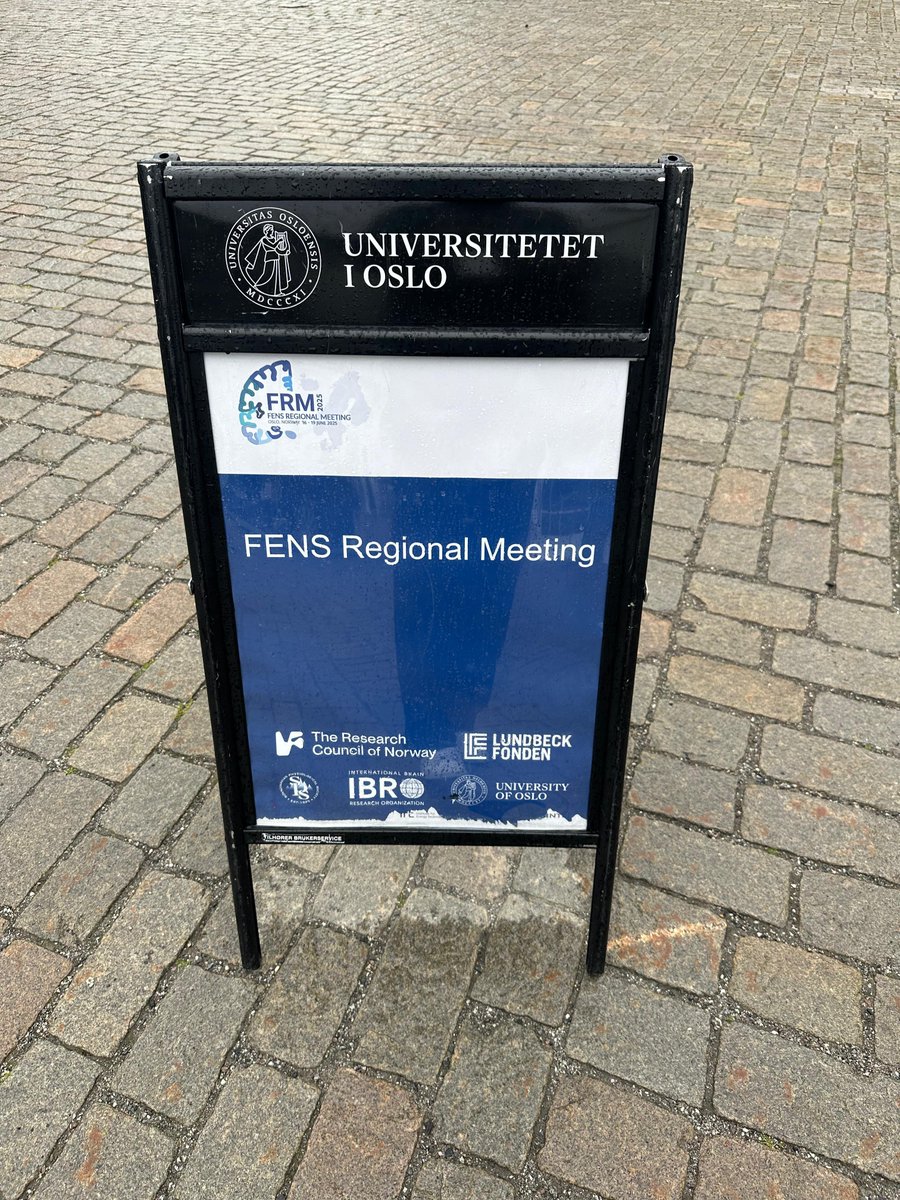 يُشارك طالب الامتياز بِـ #قسم_العلوم_الإشعاعية سلمان البلال 
حالياً بحثه في اوسلو- النرويج في ملتقى اتحاد علوم الاعصاب الاوروبي السنوي <a href="/FENSorg/">FENS</a> 
بملصق علمي بعنوان 
Neural influences between distant body regions: A preliminary fMRI study on the influence of improved subtalar joint