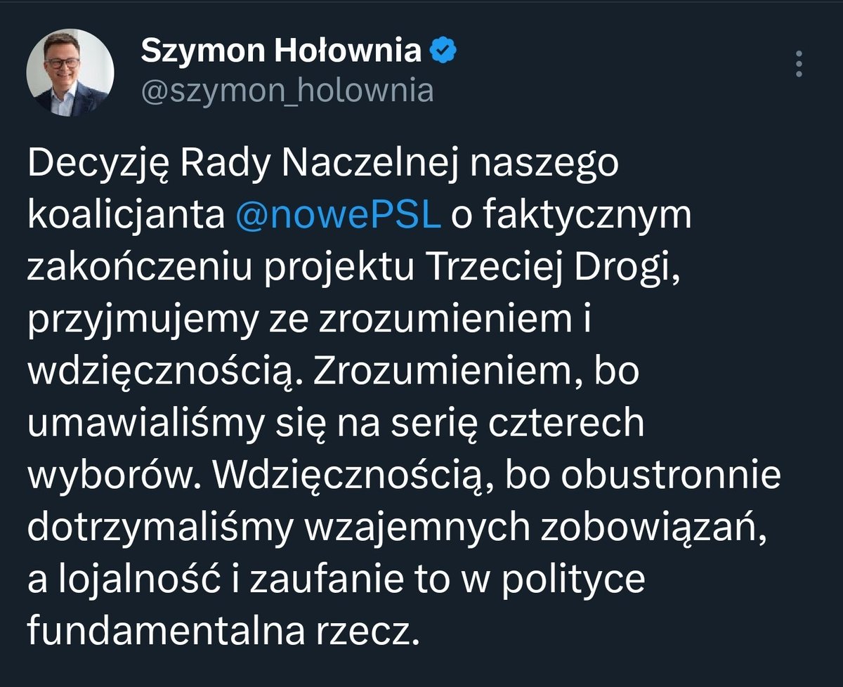 John Bingham (@mrjohnbingham) on Twitter photo Obserwując upadek błazna z TVN <a href="/szymon_holownia/">Szymon Hołownia</a> nie mogę zapomnieć, że pod koniec 2023 roku sekta ośmiu gwiazdek chodziła do kina, żeby oglądać prowadzone przez niego obrady Sejmu, a akcję zorganizował facet z urbanowego ścieku <a href="/TygodnikNIE/">Tygodnik NIE</a>. Obserwując upadek błazna z TVN <a href="/szymon_holownia/">Szymon Hołownia</a> nie mogę zapomnieć, że pod koniec 2023 roku sekta ośmiu gwiazdek chodziła do kina, żeby oglądać prowadzone przez niego obrady Sejmu, a akcję zorganizował facet z urbanowego ścieku <a href="/TygodnikNIE/">Tygodnik NIE</a>.