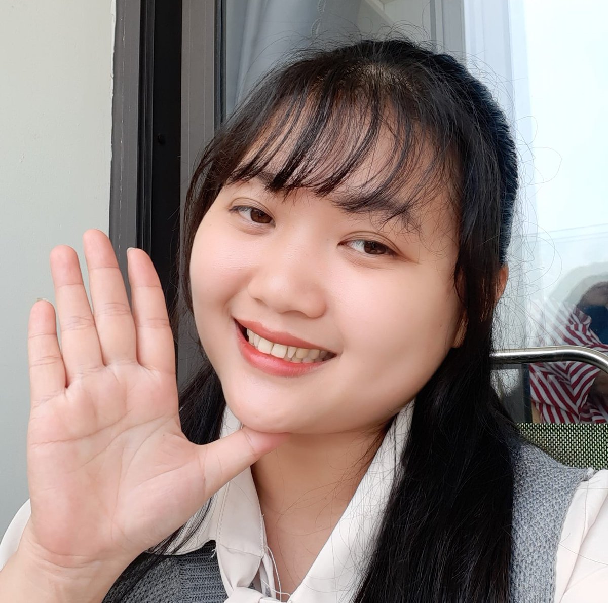 khaphong6's tweet photo. 33. Điều khác biệt giữa gia đình và xã hội chính là tình thương yêu. 5. Hi vọng sau này chúng ta sẽ luôn như vậy, mãi mãi là bạn thân đến lúc về già. https://t.co/lNKsA2tw1i