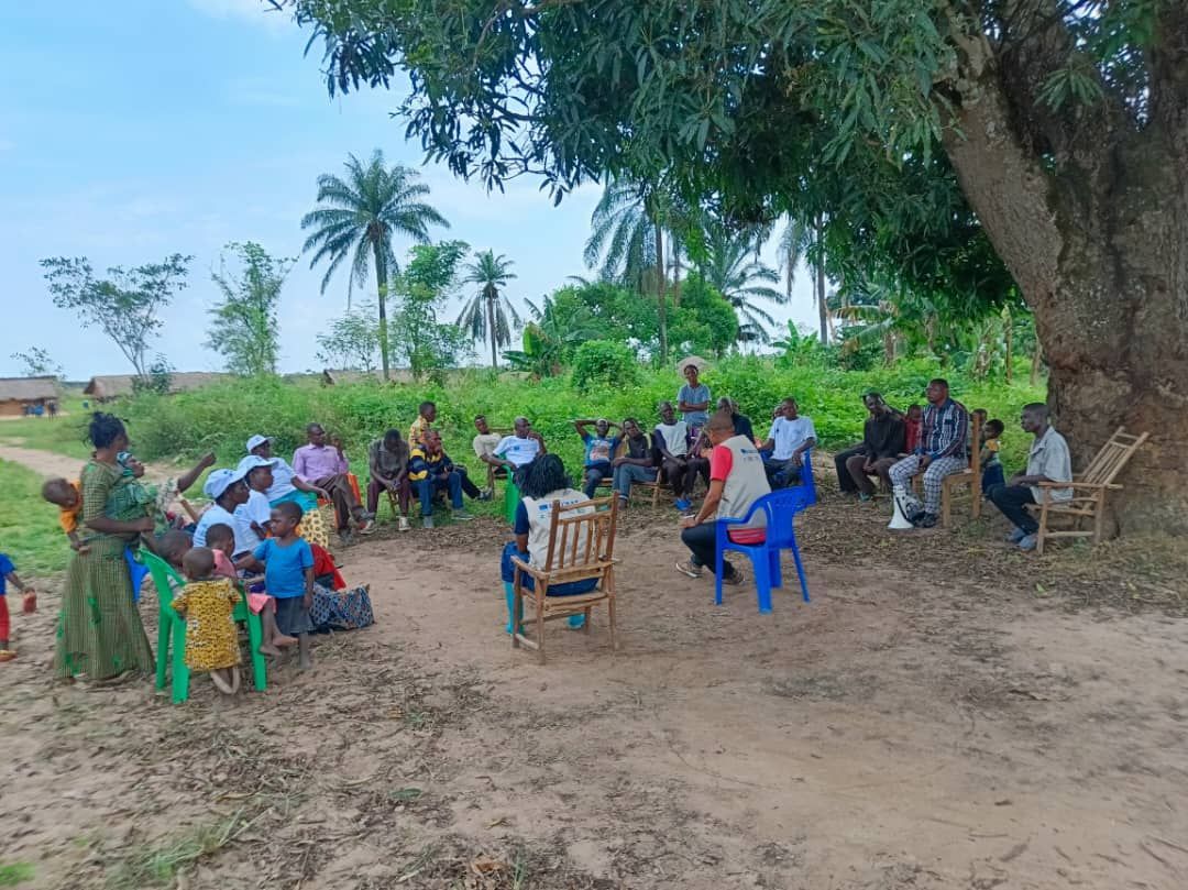 avsi_drcongo's tweet image. #KasaïCentral,une séance de sensibilisation sur la prévention #VBG a été organisé à l'EP NSABANGA par @FondazioneAVSI @aides_rdc @TpoRdc et @E4Impact dont 36 participants.Objectif? contribuer à une compréhension et renforcer le mécanisme de protection au milieu scolaire,@UEenRDC