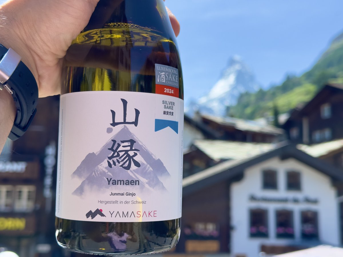 Yesterday we had the pleasure of presenting our sake at a renowned hotel in Zermatt with multiple restaurants. 🍶🏔️
The sommelier was thrilled with our products – they’ll be adding our sake to their selection! We're excited about this new partnership. #Sake #Zermatt #SakeLovers