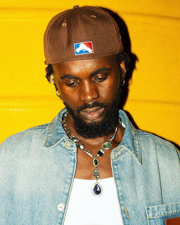 JUST IN🚨

Black Sherif has surpassed a record-extending 860 million total streams on Audiomack 🌟👏