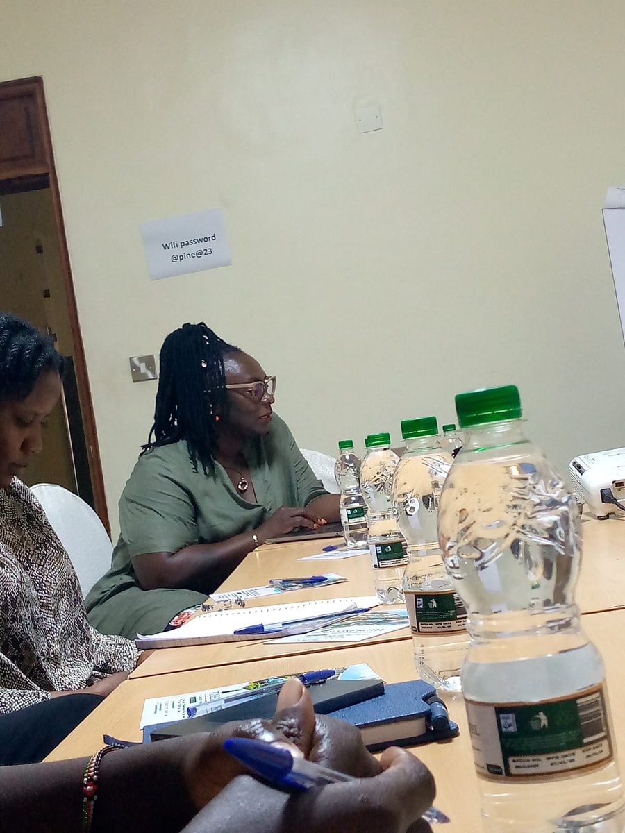 Leanonmek's tweet image. This week, @Leanonmek hosts a Legal Empowerment Training in Kisumu! 🗓️ June 17–18 at Pinecone Hotel. Join paralegals, lawyers, CHPs & healthcare providers to support women’s SRHR. #SRHRJustice #LIRAProgram #AfyanaHaki