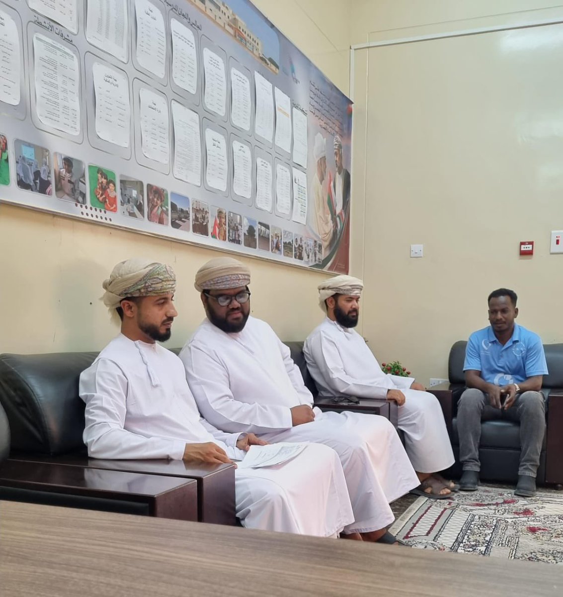 تشرفت المدرسة اليوم الأربعاء بتاريخ ١٨ يونيو ٢٠٢٥م بزيارة أعضاء اللجنة الفرعية المهندس/ حمود بن علي المشرفي والمهندس /عمر بن مبارك السلطي والفاضل/عبدالهادي المرزوقي لمشروع إحلال التكييف الدفعة الثالثة وذلك لاستلام تركيب أجهزة التكييف خالص الشكر والتقدير💫

#تعليميه_جنوب_الشرقية