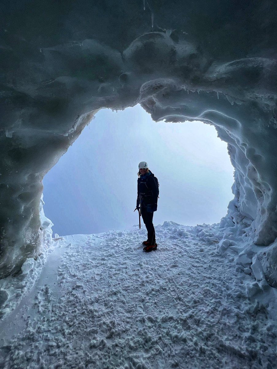 Zorabioak eta akainak. 🦠🐞Lepoko minak eta parestesiak. Entrenamenduak eta dortsala. 🏃‍♀️⛰️🤯Lana, nekea eta estresa. Kortisola eta okzitozina. Antibiotikoak eta elikadura antiinflamatorioa. Mendia, penak eta ametsak. Beheralditik loraldira.

Kronika 👉 pyrenaicablog.blogspot.com/2025/06/lorald…