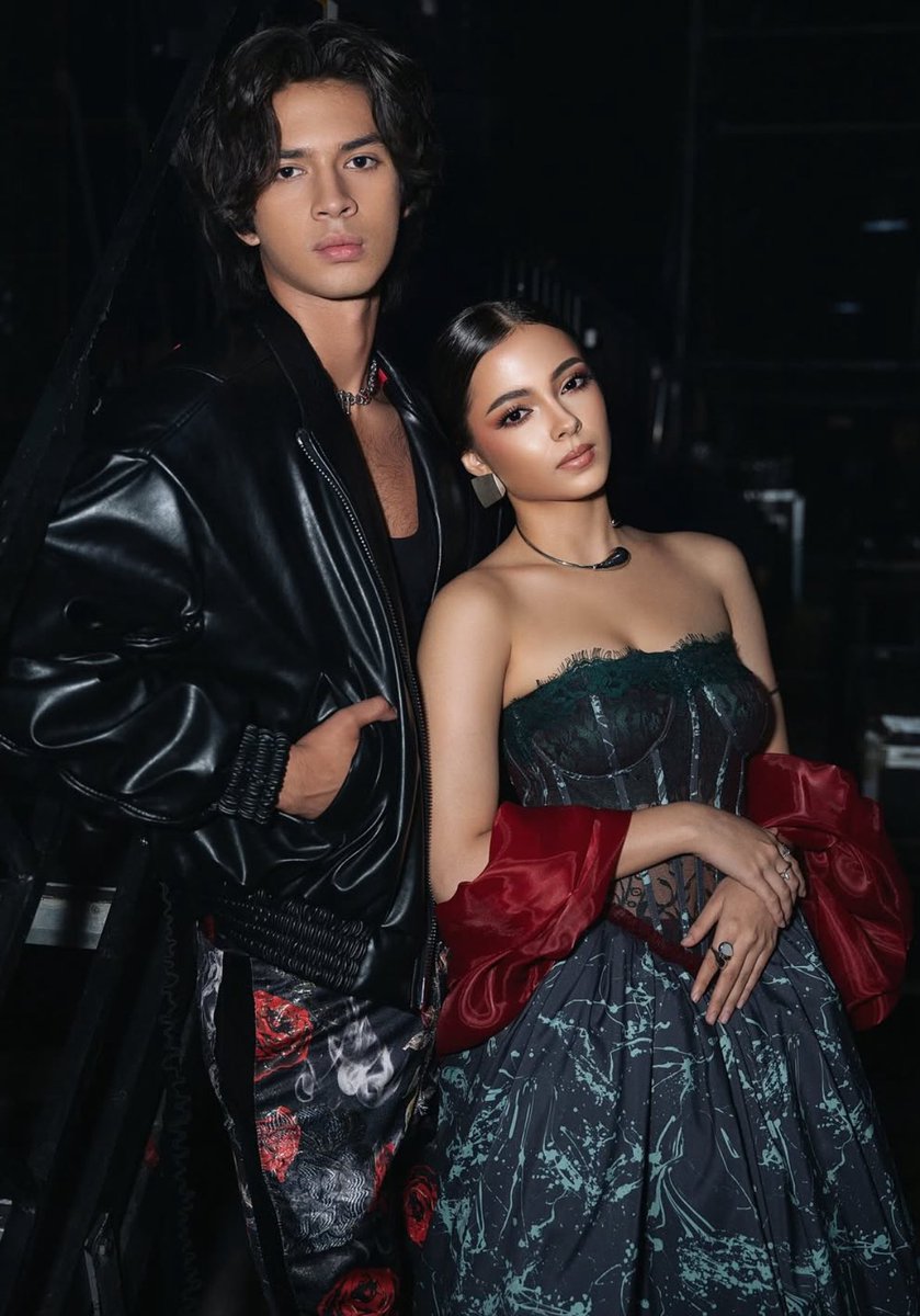 wonyoungangel_'s tweet photo. btw ges too much ga si kalo gw acak² bumi sekarang🌍⁉️☺
SWEET MOMENT WITH MORA
#MORASpreadJoy
#MORARocksSCTV https://t.co/nHNPBwAXYg