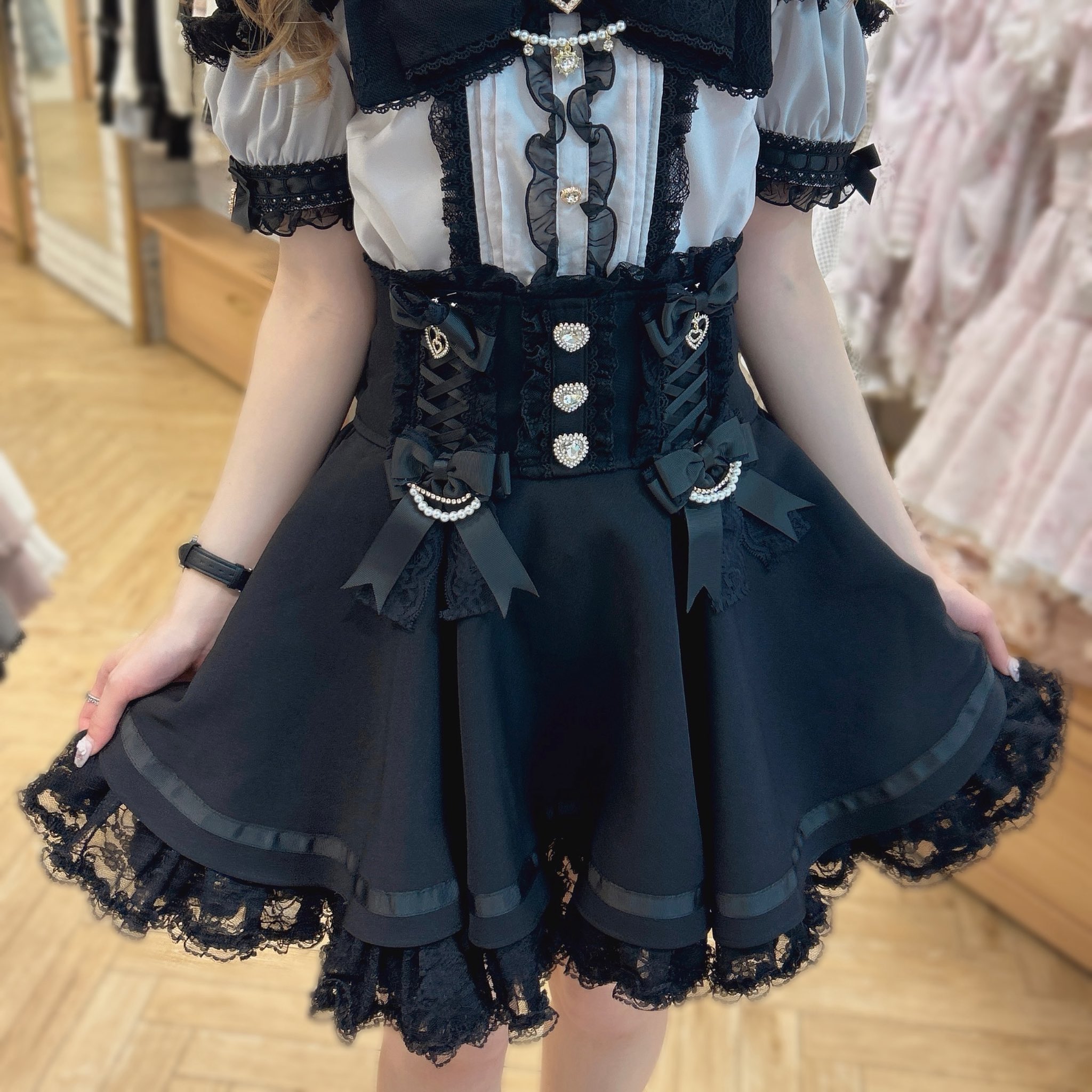 m*☆様 完売レア【未着用】LIZLISA リボンボリュームフレアスカート ピン リボンボリュームフレアスカート ｜ LIZ LISA（リズリサ）公式