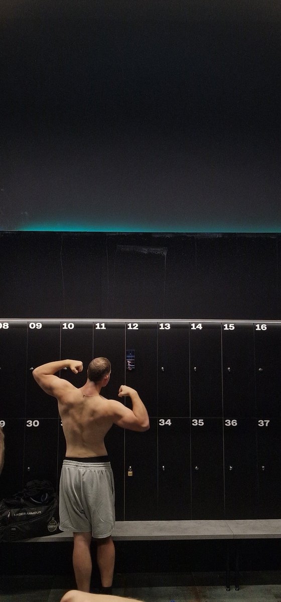 𝖆𝖓𝖏𝖟𝖊𝖗𝖆 tweet media