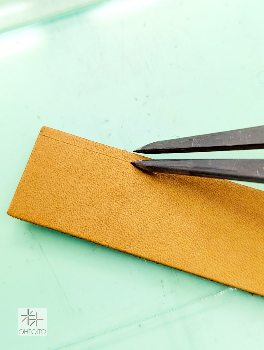 Vinymo_ohto_JP's tweet photo. Shinwa Stainless Divider 150mm: A durable tool for marking straight stitching lines or perfect circles—like a guideline for pouches—on your leather projects.
A must-have for anyone serious about leathercraft!
#Leathercraft #Divider #CraftingTools #Crafting #leather #革 #革工具 https://t.co/NRbIvURcHy