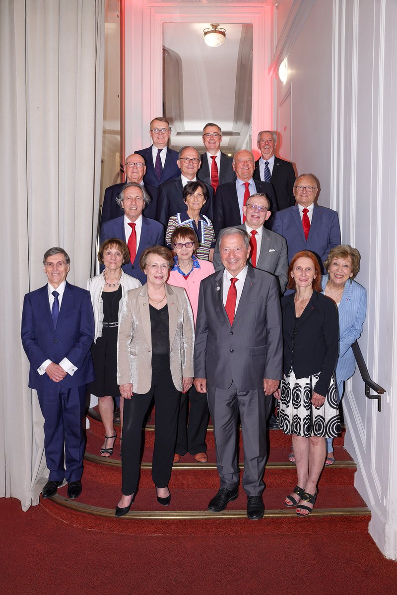 Retour sur notre AG 2025 à la Salle Gaveau : un beau moment d’unité et d’engagement 🇫🇷 Bravo aux élus du CA et merci à tous pour votre présence 🙌 Ensemble, portons nos valeurs ! 🌟 #SMLH