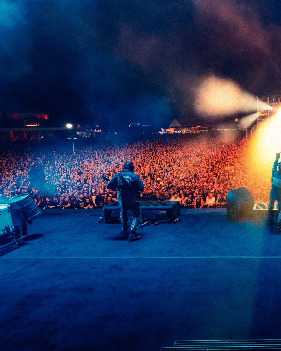 slipknot's tweet image. Halfway through, Europe.
slipknot1.com/events
19.6 Frankfurt, DE - Festhalle
20.6 Dessel, BE - Graspop Metal Meeting
21.6 Copenhagen, DK - Copenhell
23.6 Berlin, DE - Waldbühne
25.6 Lyon, FR - LDLC Arena
26.6 Barcelona, ES - Rock Fest Barcelona
28.6 Viveiro, ES -…