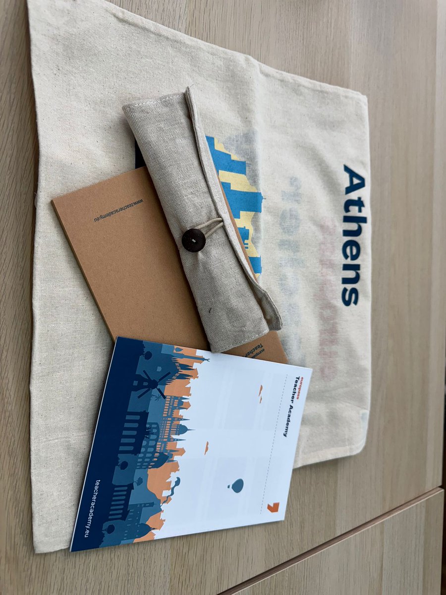 CEADLasPalmas's tweet photo. Y seguimos avanzando hacia la internacionalización🌍. Nuestra compañera Fayna Del Cano Ramírez está inmersa en su movilidad en Atenas🇬🇷, con el curso AI-Powered Content Creation for Educators. https://t.co/5a79IfmQoE