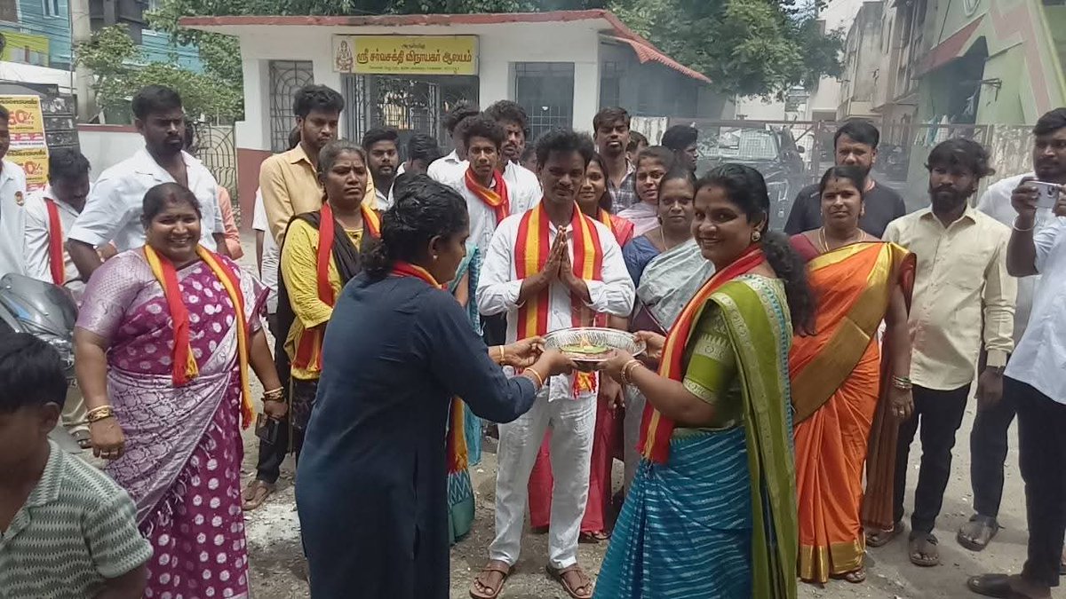 MinnalvV's tweet photo. தளபதி அவர்களின் பிறந்தநாளை முன்னிட்டு மாவட்ட துணை செயலாளர் K V சுனிதா ரமேஷ் அவர்களின் ஏற்பாட்டில் இரத்ததான முகாம் நடைபெற்றது... https://t.co/rVzbTWNsYp