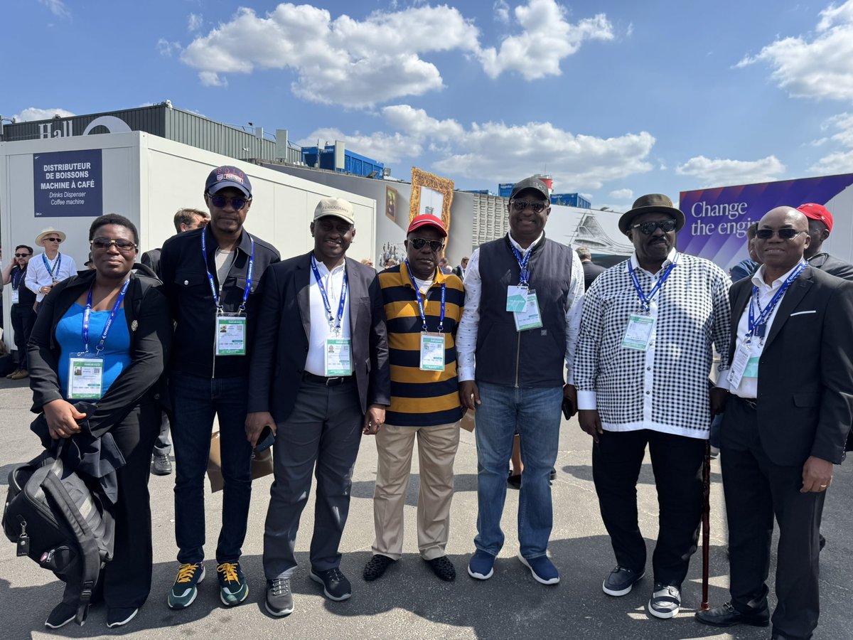 sadiqango's tweet image. 🇳🇬✈️ Proud to be at the #ParisAirShow2025 as part of Nigeria’s official delegation, alongside Sen. Abdulfatah Buhari, Hon. Min. Festus Keyamo, NCAA DG &amp;amp; others.

We’re here to engage with global aviation leaders &amp;amp; explore partnerships to grow Nigeria’s aviation sector.…