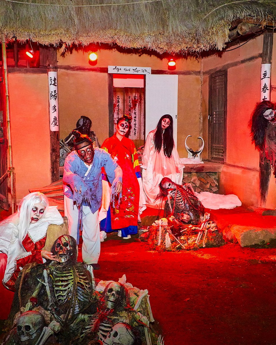 🌙 Plongée dans la Corée d’autrefois, même de nuit !
👻 Fantômes, 🎭 show LED, 🎶 arts trad., 🍱 street food
📍 Village folklorique coréen (près de Séoul)
📅 Ven–dim. jusqu’au 9 nov.
🔗 english.visitkorea.or.kr/svc/contents/c…
#VoyageCorée #KoreanFolkVillage
