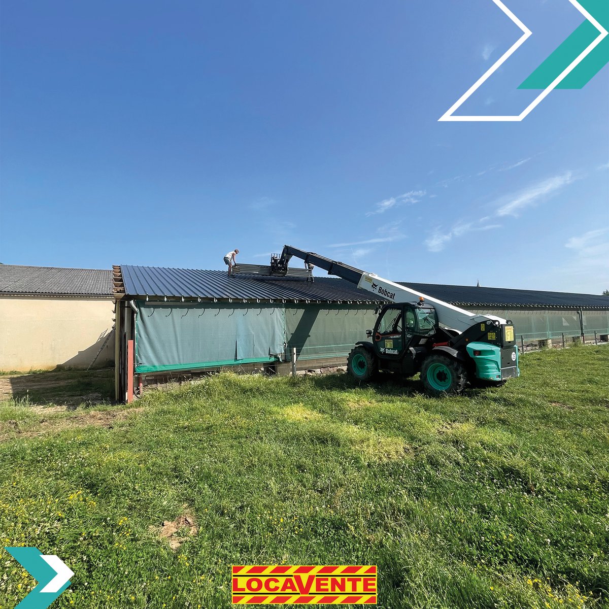 LocaventeOff's tweet photo. [TÉLESCOPIQUE]

Notre télescopique Bobcat en pleine action 🤌

Profitez d’une large de gamme d’équipement pour la manutention sur notre site internet ✅

https://t.co/otRZLbdLiX 🖥️ https://t.co/mfRrp97oC4