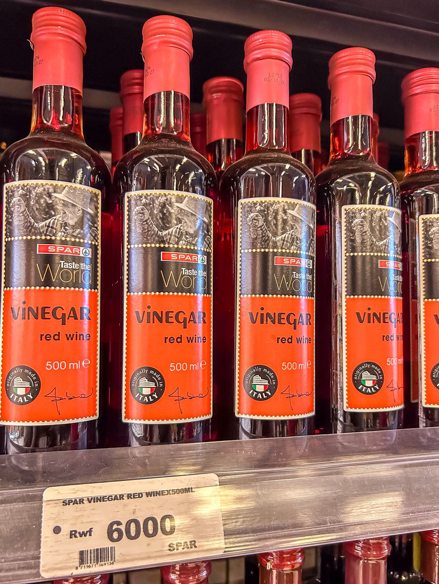 Discover the perfect touch of Italy 🇮🇹 in every drop! From organic balsamic to red &amp; white wine vinegar, SPAR Nyarutarama has your kitchen essentials covered. 🫙✨ #MySparMyMarket #SparNiSawa