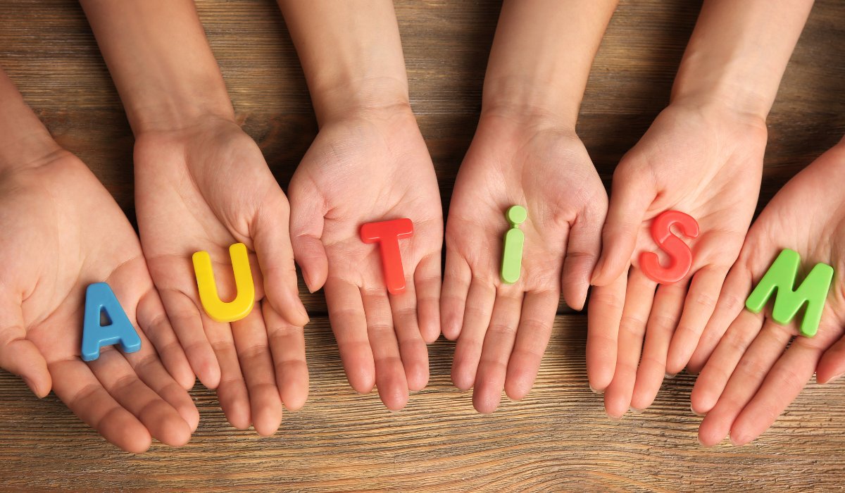 Pacjenci (@portalpacjenci) on Twitter photo 🧩 Dziś #AutisticPrideDay – dzień dumy osób w spektrum autyzmu 💙
Nie „zaburzenie”, a inna forma istnienia. Nie „leczenie”, a akceptacja. Nie „za” nas, ale z nami i dzięki nam.
Dziękujemy <a href="/Aspies4Freedom/">Erick del Valle</a> za początek tej zmiany.
#AutismAcceptance #Neurodiversity #AutisticVoices 🧩 Dziś #AutisticPrideDay – dzień dumy osób w spektrum autyzmu 💙
Nie „zaburzenie”, a inna forma istnienia. Nie „leczenie”, a akceptacja. Nie „za” nas, ale z nami i dzięki nam.
Dziękujemy <a href="/Aspies4Freedom/">Erick del Valle</a> za początek tej zmiany.
#AutismAcceptance #Neurodiversity #AutisticVoices