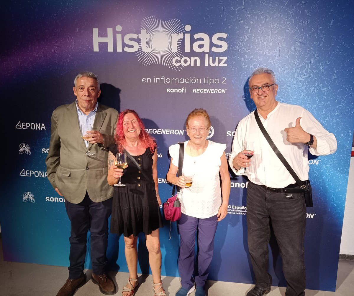 Representación de Alfa-1 España en la III Gala #HistoriasConLuz, organizada ayer tarde por @Sanofies, en la que pacientes con enfermedades derivadas de inflamación tipo 2 contaron su experiencia. 
📺 La gala se puede ver en diferido aquí: youtube.com/watch?v=JR-2nO…