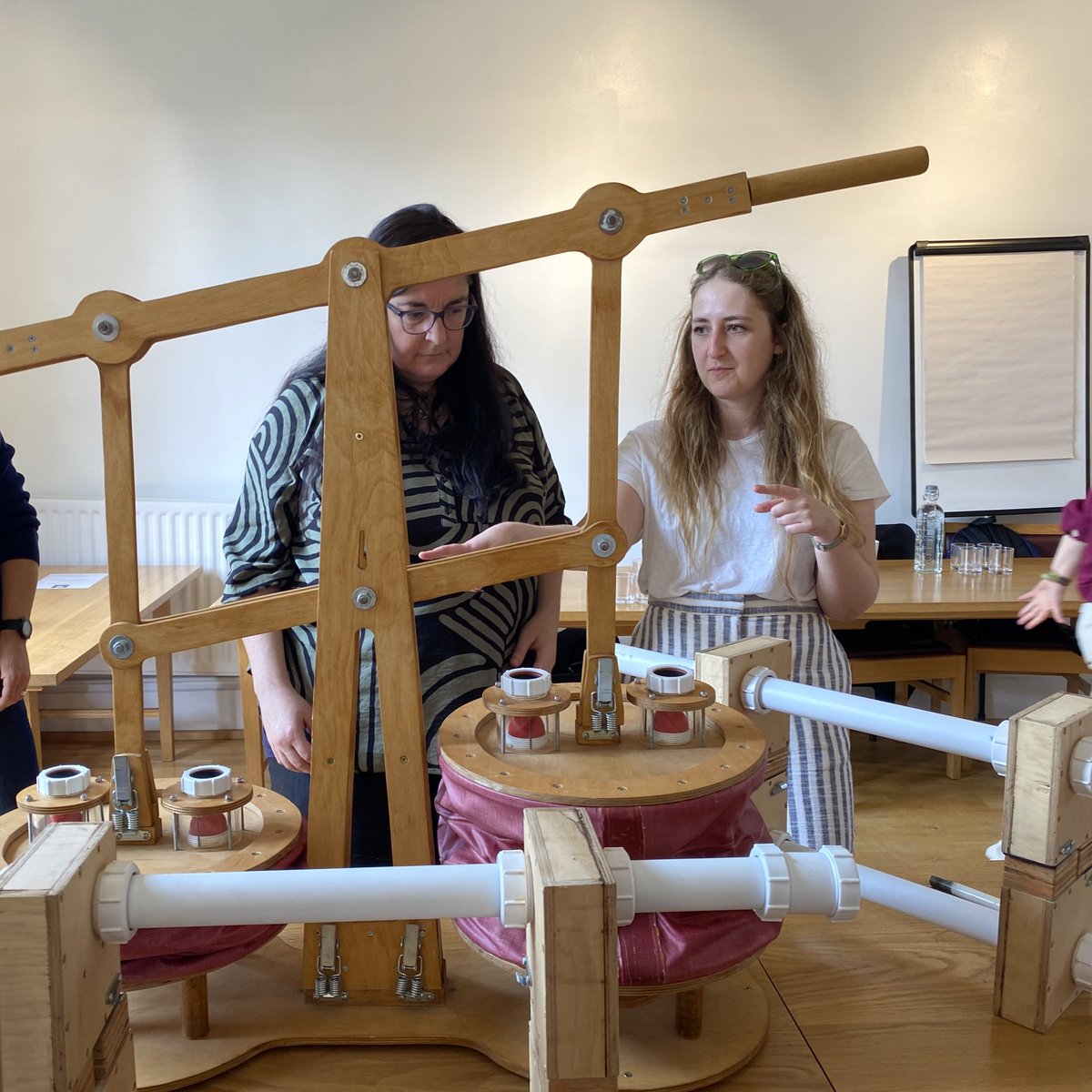 _cathedralmusic's tweet image. Our team had a great away day on Monday exploring the WOOFYT - the Wooden One-Octave Organ for Young Technologists, featured in our latest Cathedral Music Magazine! Together, we worked out how to assemble the instrument, learned more about how an organ works, and even played some…