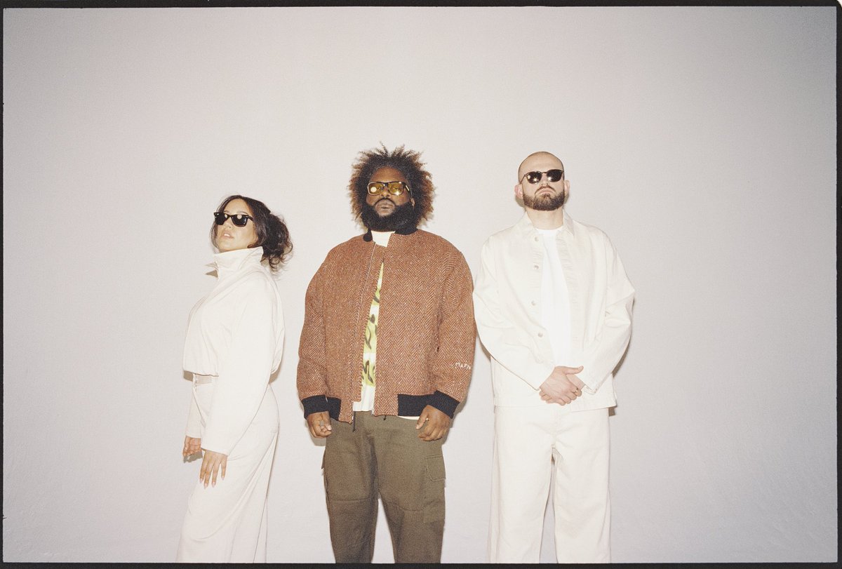 Deeds Magazine tweet media