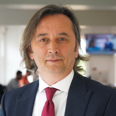 İbrahim Karagül:

▪️Eğer ABD, İsrail'in oyununa gelip İran'a saldırınsa, coğrafyamız için bir utanç tarihi daha başlayacak.

▪️Afganistan işgal edilirken utandık. Irak işgal edilirken utandık. Libya parçalanırken utandık.

▪️Milyonlarca insan katledilirken utandık. Gazze'de