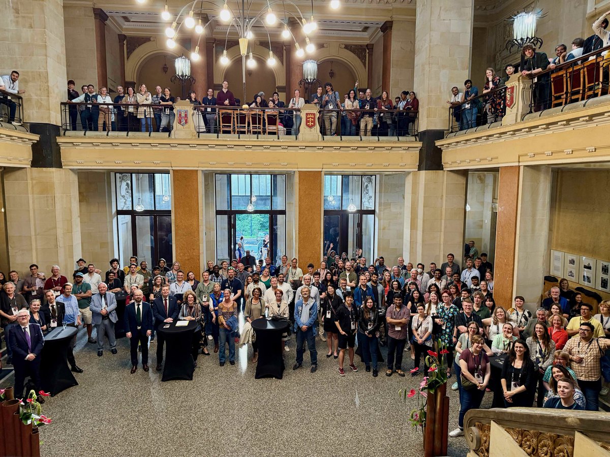 With 200 talks, 150 posters, 600+ attendees and local outreach activities underway, the SKAO science meeting is in full swing in Görlitz, Germany! 🇩🇪

Read more: loom.ly/PaAWdVA

Thanks to our co-hosts and partners DZA, @MaxPlanckPress <a href="/vdr_verein/">vdr_verein</a> for their support!
