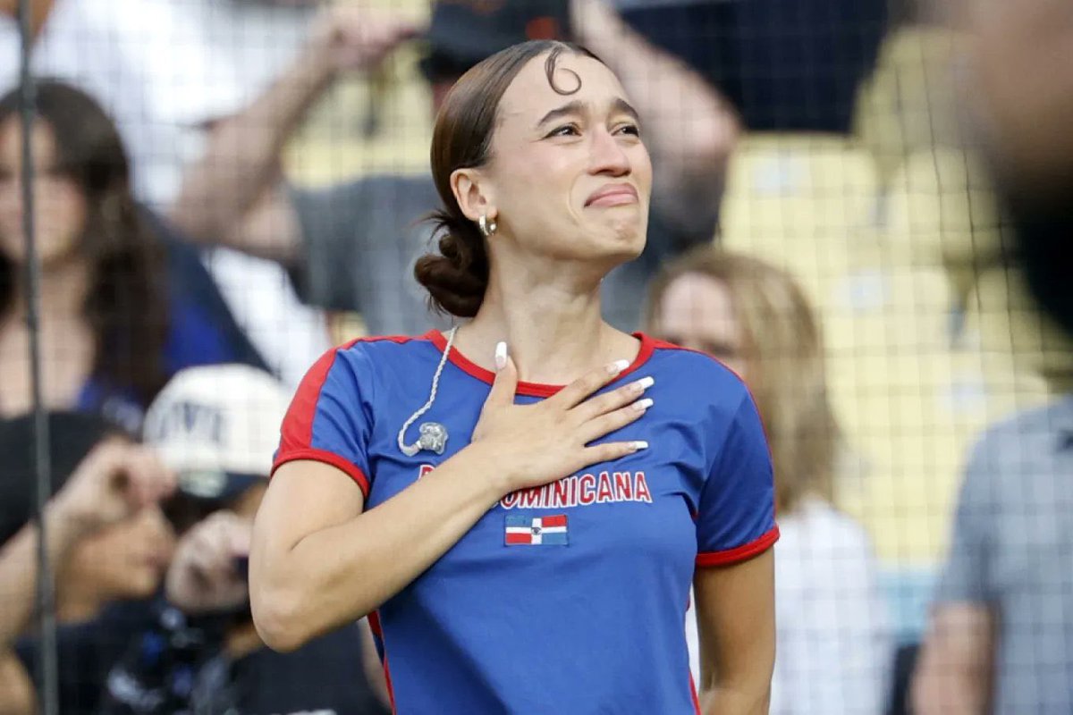 netbuzzradio's tweet image. Nezza credits God with helping her defy the Los Angeles Dodgers and sing the National Anthem in Spanish: 

“I was like, how am I not gonna do this on today, of all days? So I looked around and I was like, I have to. … I truly think God entered my body.”

#NetbuzzRadio