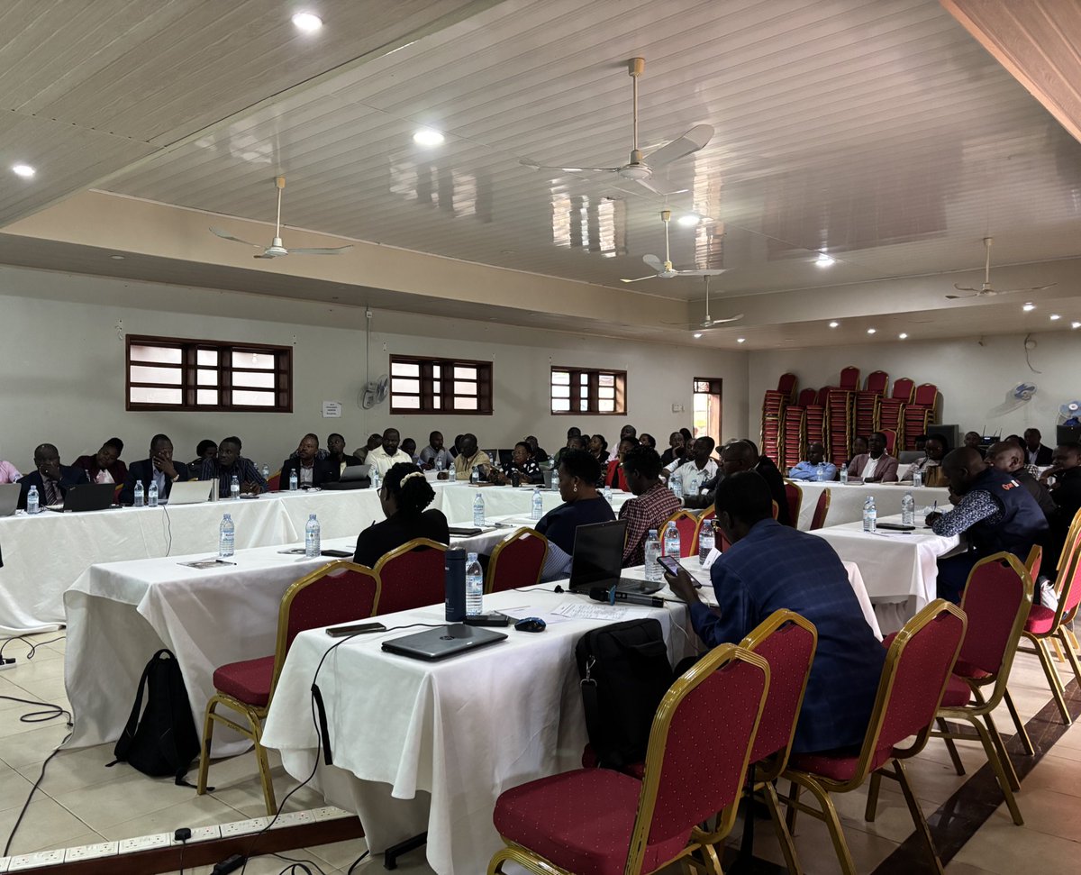Food Rights Alliance - FRA (@frauganda) on Twitter photo 📸 The Tooro Regional Post-Budget Dialogue on Food & Nutrition Financing has officially kicked off at <a href="/KalyaCourtsUG/">Kalya Courts Hotel</a>.
Stakeholders are gathered to chart a path for stronger food security and nutrition in the 1st year of #NDPIV & #DDPIV.
#CascadeInAction #KnowYourBudget25 📸 The Tooro Regional Post-Budget Dialogue on Food & Nutrition Financing has officially kicked off at <a href="/KalyaCourtsUG/">Kalya Courts Hotel</a>.
Stakeholders are gathered to chart a path for stronger food security and nutrition in the 1st year of #NDPIV & #DDPIV.
#CascadeInAction #KnowYourBudget25