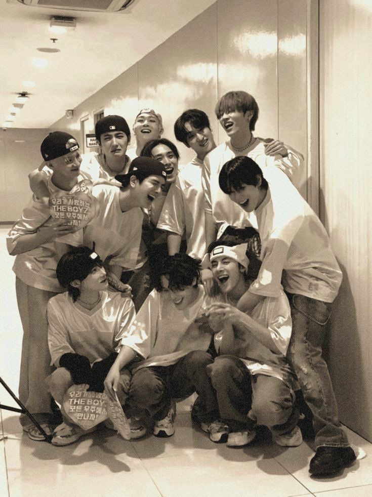 hoongirl01's tweet image. Forever, my eleven.