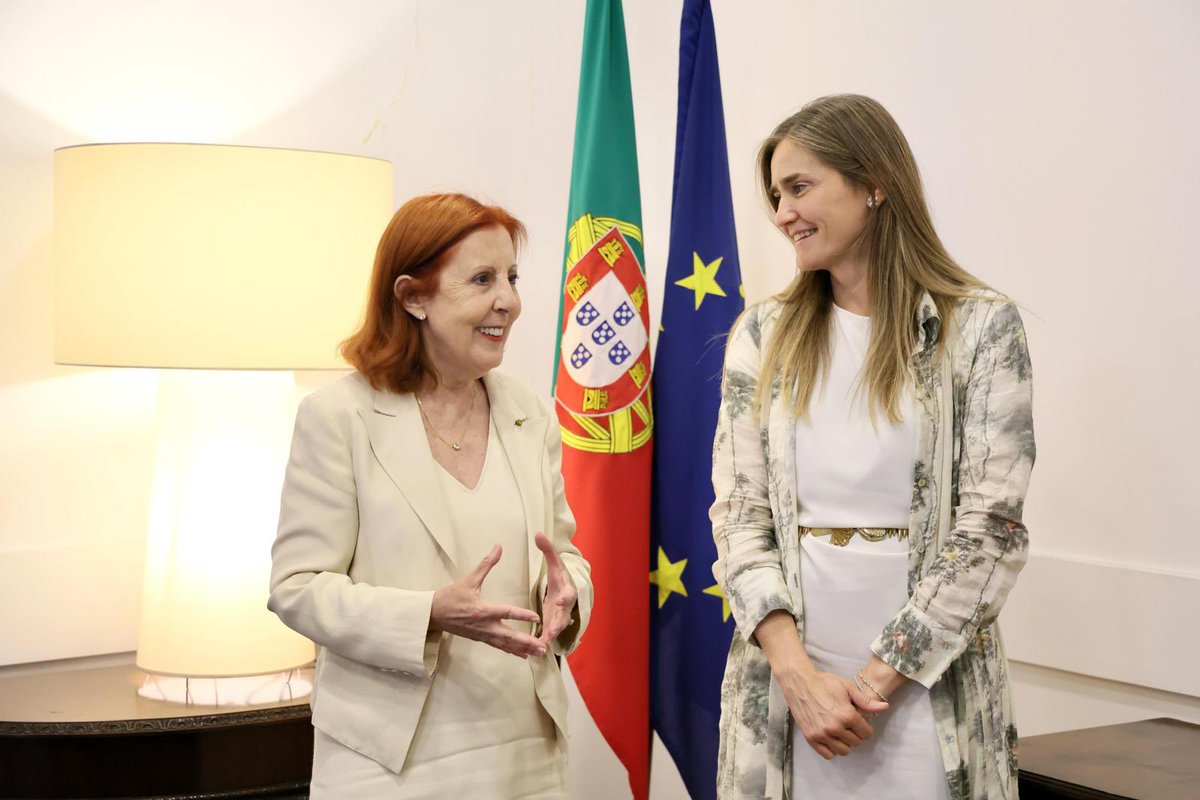 mgracacarvalho's tweet photo. A Ministra do Ambiente e Energia recebeu a Ministra da Transição Ecológica e do Desafio Demográfico da Espanha, Sara Aagesen, no Ministério do Ambiente e Energia para uma reunião bilateral.
#MAEN #Ambiente #Energia https://t.co/ojB078H0OX