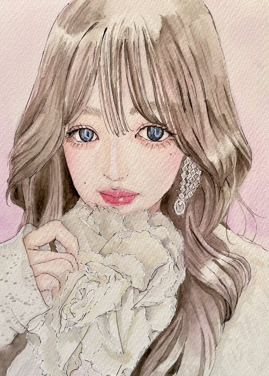 娘が好きなIVEのウォニョンさんを描きました。可愛らしい方ですね✨
人物は描くのが難しいけど、色を乗せて徐々に血が通ってくると楽しくなります。

#透明水彩 #アナログイラスト #絵描きさんと繋がりたい