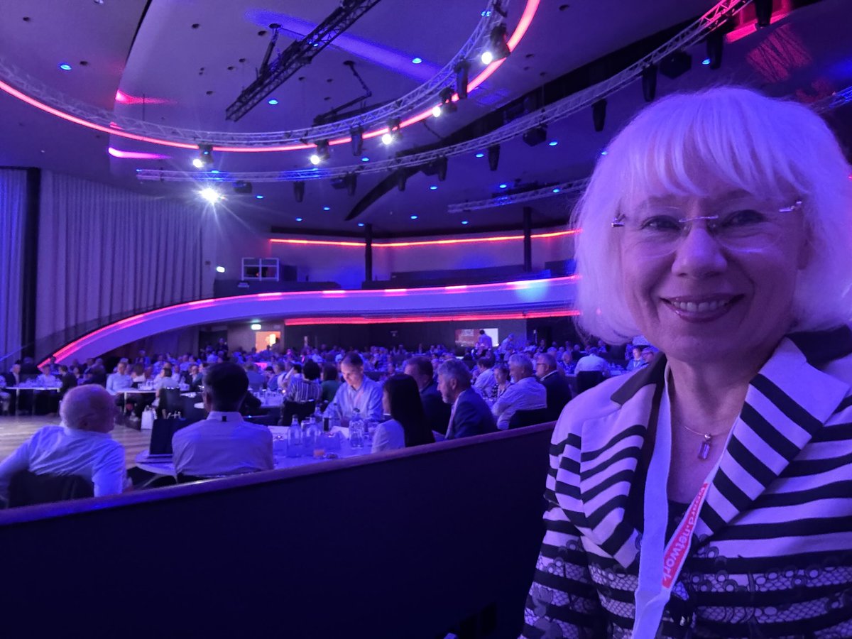 Swiss Board Day #sbd25 beginning in Bern with 400 participants. Thank you for the invitation Swiss Institute of Directors!